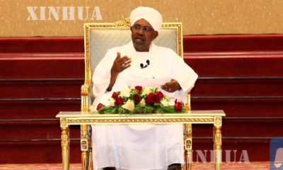 ဆူဒန္ႏုိင္ငံသမၼတ(ေဟာင္း) Omar al-Bashir အားေတြ ့ရစဥ္(ဆင္ဟြာ)