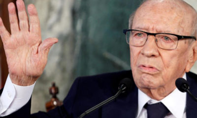 တူနီးရွားသမၼတ Beji Caid Essebsi အားေတြ႔ရစဥ္ (ဓာတ္ပံု--အင္တာနက္)