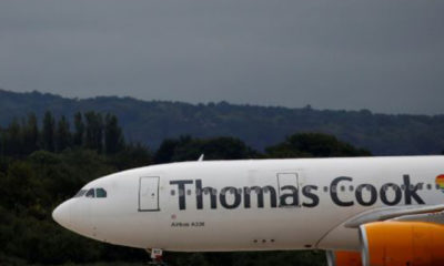 ဗြိတိန် ခရီးသည် ပို ့ဆောင်ရေး လုပ်ငန်း Thomas Cook ၏ လေယာဉ် တစ်စီးအား တွေ ့ရစဉ်(ဓာတ်ပုံ - အင်တာနက်)