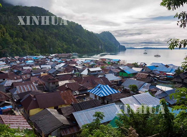 အင်ဒိုနီးရှားနိုင်ငံ၌ စက်တင်ဘာ ၂၆ရက်တွင် ငလျင်လှုပ်ခတ်မှုဖြစ်ပွားခဲ့သော Maluku ပြည်နယ်အားတွေ ့ရစဉ်(ဆင်ဟွာ)