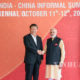 တရုတ်နိုင်ငံသမ္မတရှီကျင့်ဖိန် နှင့် အိန္ဒိယနိုင်ငံဝန်ကြီးချုပ်မိုဒီ လက်ဆွဲနှုတ်ဆက်စဉ်(ဆင်ဟွာ)