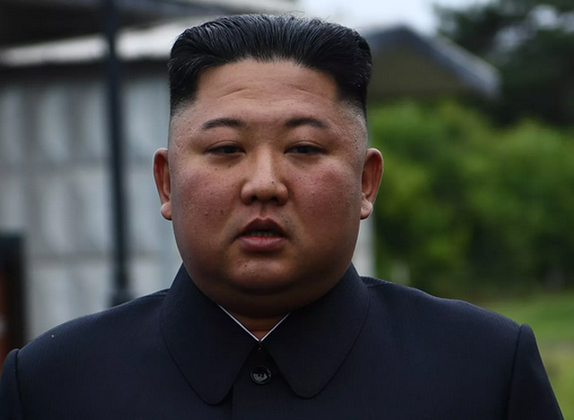 မြောက်ကိုရီးယားနိုင်ငံ ခေါင်းဆောင် ကင်ဂျုံအန် (Kim Jong Un) အားတွေ့ရစဉ် (ဓာတ်ပုံ--အင်တာနက်)