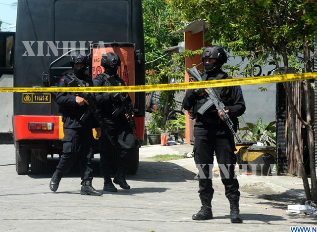 အင်ဒိုနီးရှား ရဲတပ်ဖွဲ့ဝင်များအား တွေ့ရစဉ်(ဆင်ဟွာ)