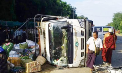 ယာဉ်တိုက်မှုဖြစ်ပွားပြီနောက်တွေ့ရစဉ် (ဓာတ်ပုံ--မြန်မာ့အလင်း)