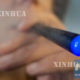 e-cigarette သောက်သုံးနေသူတစ်ဦးအား တွေ့ရစဉ် (ဆင်ဟွာ)