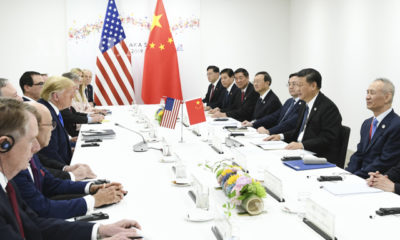 တရုတ်နိုင်ငံသမ္မတ ရှီကျင့်ဖိန်နှင့် အမေရိကန်နိုင်ငံ သမ္မတ ထရမ့်တို့ ဇွန် ၂၉ ရက် ဂျပန်နိုင်ငံ အိုဆာကာမြို့တွင် တွေ့ဆုံဆွေးနွေးစဉ်(ဆင်ဟွာ)