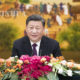 တရုတ်နိုင်ငံ သမ္မတ ရှီကျင့်ဖိန်က ၂၀၁၉ ခုနှစ် Imperial Springs International Forum သို့ တက်ရောက်လာသည့် ပြည်ပနိုင်ငံများမှ ကိုယ်စားလှယ်များနှင့် တွေ့ဆုံစဉ် (ဆင်ဟွာ)