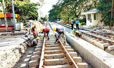 မြို့ပတ်ရထားလမ်း အဆင်မြှင့်တင်နေမှုအားတွေ့ရစဉ် (ဓာတ်ပုံ-- မြန်မာ့အလင်း)