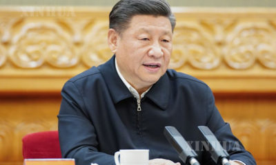 တရုတ်နိုင်ငံသမ္မတရှီကျင့်ဖိန်က COVID-19 ထိန်းချုပ်ရေး ၊ စီးပွားလူမှုဖွံ့ဖြိုးတိုးတက်ရေးဆိုင်ရာ ပေါင်းစပ်ညှိနှိုင်းဆောင်ရွက်ရေး အစည်းအဝေးတွင် မိန့်ခွန်းပြောကြားနေစဉ်(ဆင်ဟွာ)