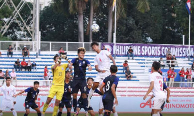 မြန်မာ့လက်ရွေးစင်ဘောလုံးအသင်းယှဉ်ပြိုင်ကစားနေစဉ် (ဓာတ်ပုံ-- MFF)