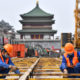 တရုတ်နိုင်ငံ ဆန်ရှီးပြည်နယ် ရှီးအန်းမြို့တွင် မြေအောက်ရထားလမ်း ဆောက်လုပ်ရေးလုပ်ငန်းများ စနစ်တကျ ဆောင်ရွက်လျက်ရှိသည်ကို မတ် ၉ ရက်က တွေ့ရစဉ် (ဆင်ဟွာ)