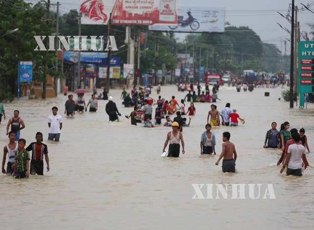 ၂၀၁၈ ခုနှစ်တွင် ပဲခူးမြို့ ၌ မိုးကြီးရေလျှံမှု ဖြစ်ပွားခဲ့စဉ် (ဆင်ဟွာ)