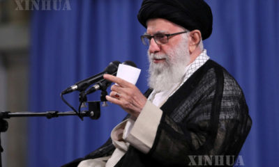 အီရန် နိုင်ငံ အမြင့်ဆုံးခေါင်းဆောင် အလီခါမေနီ (Ali Khamenei)အား မြင်တွေ့ရစဉ်(ဆင်ဟွာ)