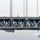 တရုတ်နိုင်ငံ ဟူပေပြည်နယ် ရီချန်းမြို့ ပိုင်းရန် ယန်စီမြစ်ကျော် ယာဉ်သွား လမ်းတံတားကြီး၏မြင်ကွင်းများအား မေ ၂ ရက်က တွေ့ရစဉ် (ဆင်ဟွာ)