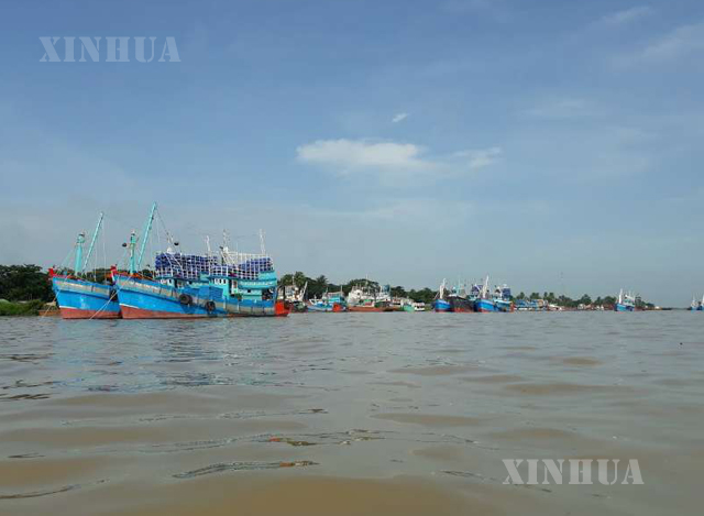 ငါးဖမ်းစက်လှေများ ရပ်နားထားမှုအားတွေ့ရစဉ်(ဆင်ဟွာ )