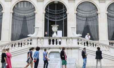 အီတလီနိုင်ငံ ရောမမြို့ရှိ Galleria Borghese သို့ လာရောက်လည်ပတ်သူများအား မေ ၂၀ ရက်က တွေ့ရစဉ်(ဆင်ဟွာ)