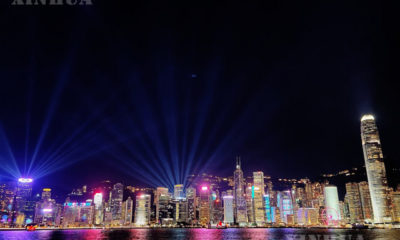 တရုတ်နိုင်ငံတောင်ပိုင်း ဟောင်ကောင်ရှိ ဗစ်တိုးရီးယားဆိပ်ကမ်း၏ ညပုံရိပ်အလှအပကို ဇွန် ၁၂ ရက်က တွေ့ရစဉ်(ဆင်ဟွာ)