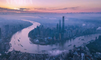 တရုတ်နိုင်ငံအရှေ့ပိုင်းရှန်ဟိုင်းမြို့မြင်ကွင်းအားနံနက်ခင်းတစ်ခုတွင် အပေါ်စီးမှ တွေ့မြင်ရစဉ်(ဆင်ဟွာ)