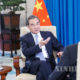 တရုတ်နိုင်ငံ နိုင်ငံခြားရေးဝန်ကြီး ဝမ်ရိအား ဩဂုတ် ၅ ရက် ဆင်ဟွာသတင်းဌာန၏ သီးသန့် တွေ့ဆုံမေးမြန်းမှုတွင် တွေ့ရစဉ် (ဆင်ဟွာ)