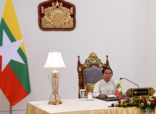 နိုင်ငံတော်သမ္မတ ဦးဝင်းမြင့် နေပြည်တော်ရှိ နိုင်ငံတော်သမ္မတအိမ်တော်မှ အစည်းအဝေး ပါဝင်တက်ရောက်စဉ်(ဓာတ်ပုံ - Myanmar President Office)