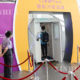 တရုတ်နိုင်ငံ ဟောင်ကောင် အထူးအုပ်ချုပ်ခွင့်ရဒေသ၏ AsiaWorld-Expoအဝင် Intelligent disinfection channelအား ဩဂုတ် ၁ ရက်က တွေ့ရစဉ် (ဆင်ဟွာ)