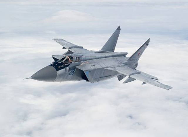 ရုရှား နိုင်ငံ လေတပ် ၏ MiG-31 တိုက်လေယာဉ် တစ်စင်းအား မြင်တွေ့ရစဉ်(ဓာတ်ပုံ-အင်တာနက်)