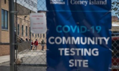အမေရိကန်နိုင်ငံ နယူးယောက်မြို့ ဘရွတ်ကလင်းခရိုင်တွင် ရပ်ကွက်အတွင်း COVID-19 စစ်ဆေးရာနေရာတွင် စောင့်ဆိုင်းနေသူများကို တွေ့ရစဉ် (ဓာတ်ပုံ- Michael Nagle/Xinhua)
