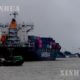 ရန်ကုန်မြစ်အတွင်း သွားလာနေသော ကုန်သေတ္တာတင် သင်္ဘောများအား တွေ့ရစဉ်(ဆင်ဟွာ)