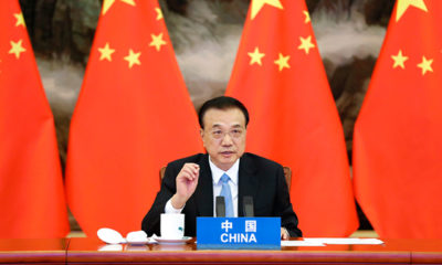 တရုတ်နိုင်ငံ ဝန်ကြီးချုပ် လီခဲ့ချန် စတုတ္ထအကြိမ်မြောက် ဒေသဆိုင်ရာ ဘက်စုံ စီးပွားရေး မိတ်ဖက်ဆက်ဆံမှု သဘောတူညီချက်(RCEP) ခေါင်းဆောင်များအစည်းအဝေးသို့ ယနေ့ (နိုဝင်ဘာ ၁၅ ရက်)နံနက်ပိုင်းတွင် ပါဝင်တက်ရောက်စဉ် (ဓါတ်ပုံ - တရုတ်ပြည်သူ့သမ္မတနိုင်ငံ ဗဟိုပြည်သူ့အစိုးရ ဝဘ်ဆိုက်)