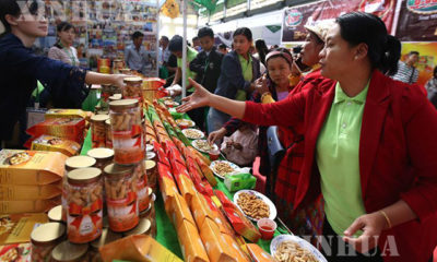 တရုတ်-မြန်မာနယ်စပ်ကုန်စည်ပြပွဲကျင်းပစဉ် (ဆင်ဟွာ)