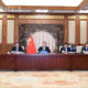 တရုတ်နိုင်ငံ နိုင်ငံတော်ကောင်စီဝင်နှင့် နိုင်ငံခြားရေးဝန်ကြီး ဝမ်ရိက တရုတ်နိုင်ငံနှင့် အာရပ် ပင်လယ်ကွေ့နိုင်ငံများ ပူးပေါင်းဆောင်ရွက်မှုကောင်စီ ဝန်ကြီးအဆင့်အစည်းအဝေးသို့ တက်ရောက်နေစဉ် (ဆင်ဟွာ)
