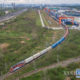 တရုတ်နိုင်ငံ ဝူဟန့်မြို့ မှ ဂျာမနီနိုင်ငံ Duisburg မြို့သို့ ထွက်ခွာသွားသည့် ရထားခရီးစဉ် မှတ် X8015/6 ထွက်ခွာသွားစဉ် (ဆင်ဟွာ)
