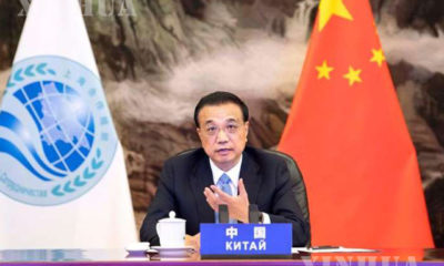တရုတ်နိုင်ငံ ဝန်ကြီးချုပ် လီခဲ့ချန်ကို တွေ့ရစဉ် (ဆင်ဟွာ)