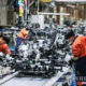 တရုတ်နိုင်ငံ အနောက်မြောက်ပိုင်း ဆန်ရှီးပြည်နယ် Baoji မြို့ရှိ Geely Auto စက်ရုံ၏ အင်ဂျင်ထုတ်လုပ်မှု လုပ်ငန်းခွင်တွင် အလုပ်လုပ်နေသူများကို တွေ့ရစဉ် (ဆင်ဟွာ)