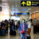ရန်ကုန်အပြည်ပြည်ဆိုင်ရာ လေဆိပ်၌ ယခုနှစ် နှစ်ဆန်းပိုင်းက ဝင်ထွက်သွားလာနေကြသော ခရီးသွားဧည့်သည်များအား တွေ့ရစဉ်(ဆင်ဟွာ)