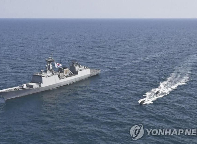 Cheonghaeရေတပ်ဖွဲ့ ဖျက်သင်္ဘော”Cui Ying”အား တွေ့ရစဉ်(ဓါတ်ပုံ-အင်တာနက်)