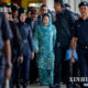 အမှုရင်ဆိုင်နေရသော မလေးရှားနိုင်ငံဝန်ကြီးချုပ်(ဟောင်း) နာဂျစ်၏ ဇနီး ရို့စ်မာ(Rosmah) ကွာလာလမ်ပူမြို့ရှိ တရားရုံးချုပ်မှ ထွက်လာသည်ကို ၂၀၁၉ ခုနှစ် ဧပြီ ၁၀ ရက်ကတွေ့ရစဉ်(ဆင်ဟွာ)