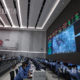 တရုတ်နိုင်ငံပေကျင်းအာကာသယာဉ်ထိန်းချုပ်ရေးစင်တာ(BACC)တွင် အာကာသသိပ္ပံပညာရှင်များ Chang'e-5 အာကာသယာဉ်၏ ascenderမှ လကမ္ဘာနမူနာပစ္စည်းအား returnerသို့ ပြောင်းရွှေ့မှုအား ညွှန်ကြားပေးနေသည်ကို ၂၀၂၀ ပြည့်နှစ် ဒီဇင်ဘာ ၆ ရက်က တွေ့ရစဉ်(ဆင်ဟွာ)