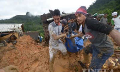 အင်ဒိုနီးရှားနိုင်ငံ အနောက်ဂျာဗားပြည်နယ် Suka Bumi ခရိုင်တွင် ၂၀၁၉ ခုနှစ် ဇန်နဝါရီ ၁ ရက်က မြေပြိုမှုဖြစ်ပွားပြီးနောက် ကယ်ဆယ်ရေးဆောင်ရွက်နေစဉ်(ဆင်ဟွာ)
