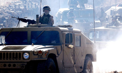 အာဖဂန်နစ္စတန်နိုင်ငံအလယ်ပိုင်းတွင် အမေရိကန်တပ်ဖွဲ့ဝင်များ ကင်းလှည့်နေစဉ်(ဆင်ဟွာ)