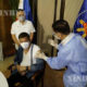 ဖိလစ်ပိုင်နိုင်ငံသမ္မတဒူတာတေးက မေ ၃ ရက်တွင် မနီလာမြို့တော်၌ တရုတ်နိုင်ငံထုတ် Sinopharm ကိုဗစ်ကာကွယ်ဆေး ပထမအကြိမ်ထိုးနှံမှုခံယူနေစဉ်(ဆင်ဟွာ)